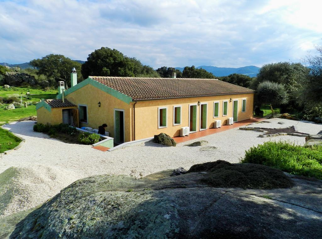 Chicchiritanos Bed and Breakfast Monti Exteriör bild