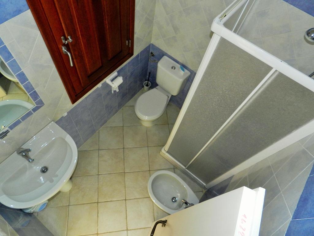 Chicchiritanos Bed and Breakfast Monti Rum bild